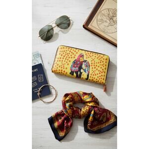 Sharif 1827 Hand Painted Elephant Leather Zip Around Wallet Artistic Expressions